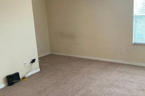 Adosado en alquiler en Orlando, Florida, 2 dormitorios, 152.73 m2 № 1913641 - foto 2