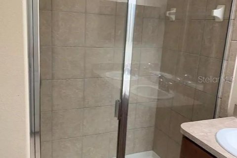 Adosado en alquiler en Orlando, Florida, 2 dormitorios, 152.73 m2 № 1913641 - foto 3