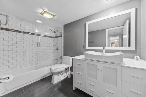 Condo in Orlando, Florida, 2 bedrooms  № 2418316 - photo 27