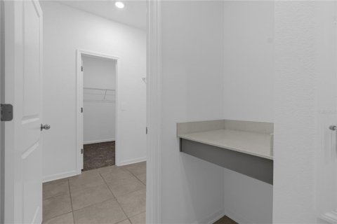 House in Kissimmee, Florida 3 bedrooms, 164.9 sq.m. № 1910474 - photo 15