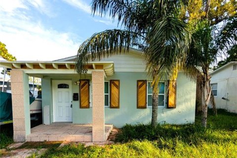 House in Saint Petersburg, Florida 1 bedroom, 53.51 sq.m. № 1866691 - photo 2