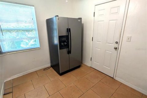 House in Saint Petersburg, Florida 1 bedroom, 53.51 sq.m. № 1866691 - photo 8