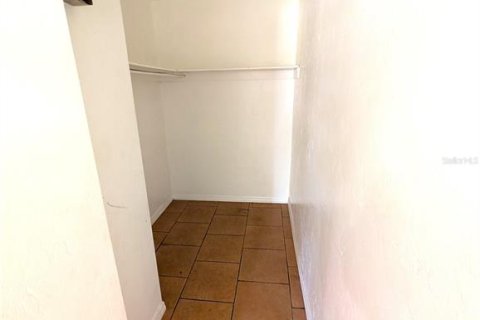 House in Saint Petersburg, Florida 1 bedroom, 53.51 sq.m. № 1866691 - photo 11