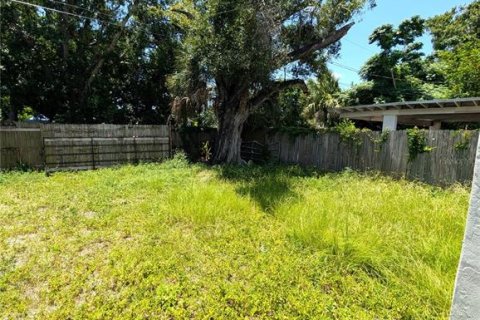 House in Saint Petersburg, Florida 1 bedroom, 53.51 sq.m. № 1866691 - photo 15
