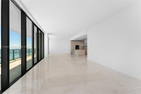 Copropriété à vendre à Miami, Floride: 5 chambres, 268.21 m2 № 1978663 - photo 14