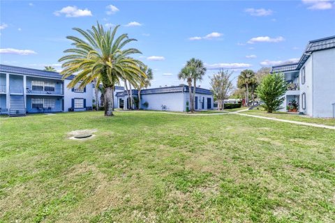 Copropriété à louer à Orlando, Floride: 2 chambres, 91.42 m2 № 1847305 - photo 1