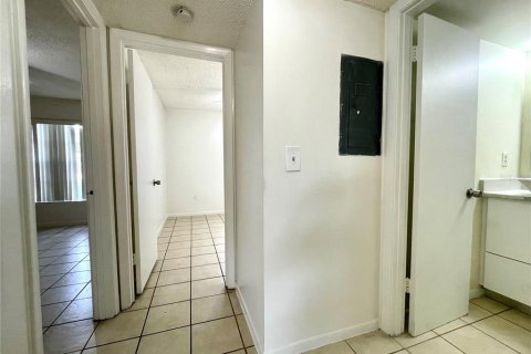 Copropriété à louer à Orlando, Floride: 2 chambres, 91.42 m2 № 1847305 - photo 15