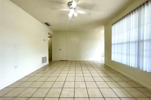Copropriété à louer à Orlando, Floride: 2 chambres, 91.42 m2 № 1847305 - photo 7