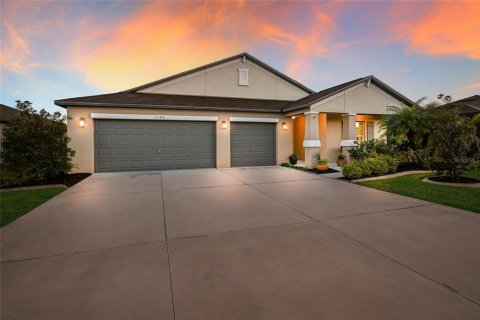 House in Palmetto, Florida 4 bedrooms, 239.32 sq.m. № 2142124
