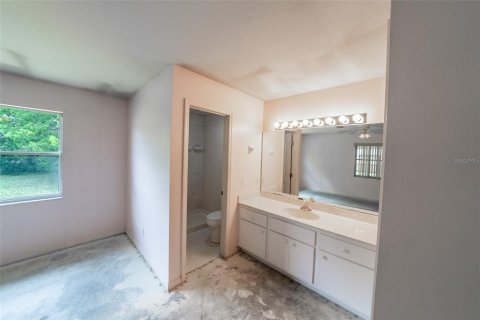 House in Ocala, Florida 3 bedrooms, 130.99 sq.m. № 1591687 - photo 14