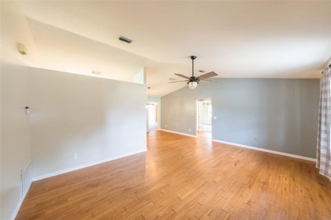 House in Ocala, Florida 3 bedrooms, 130.99 sq.m. № 1591687 - photo 7