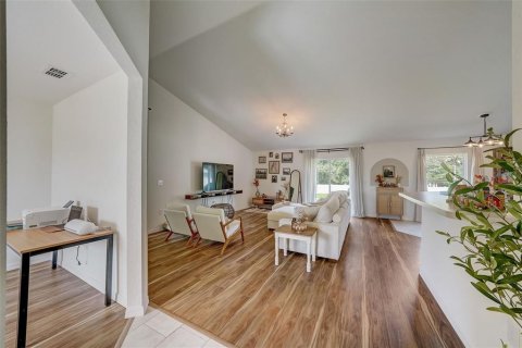 House in Winter Haven, Florida 3 bedrooms, 166.48 sq.m. № 1673567 - photo 15