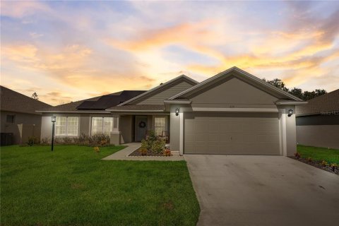 House in Winter Haven, Florida 3 bedrooms, 166.48 sq.m. № 1673567 - photo 2