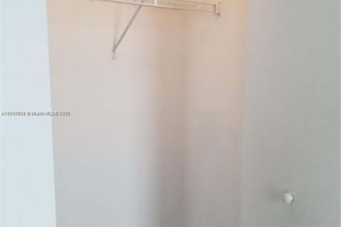 Copropriété à louer à Miami, Floride: 1 chambre, 41.43 m2 № 1971671 - photo 14