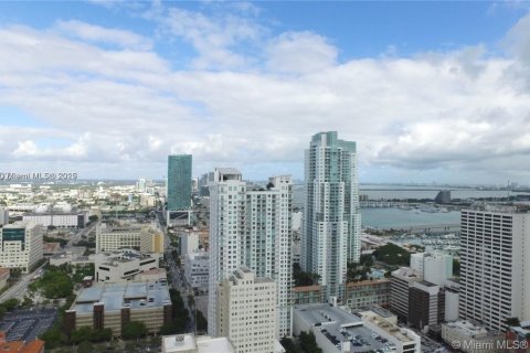 Copropriété à louer à Miami, Floride: 1 chambre, 41.43 m2 № 1971671 - photo 1