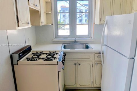 Condominio en alquiler en Miami Beach, Florida, 30.19 m2 № 1993622 - foto 7