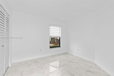 Купить виллу или дом в Хайалиа, Флорида 4 спальни, 125.7м2, № 1995835 - фото 15