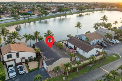 Купить виллу или дом в Хайалиа, Флорида 4 спальни, 125.7м2, № 1995835 - фото 27