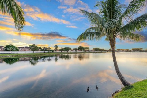 Купить виллу или дом в Хайалиа, Флорида 4 спальни, 125.7м2, № 1995835 - фото 25