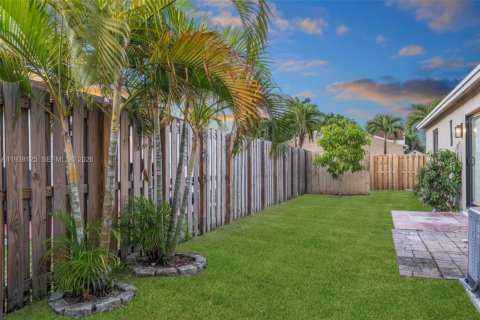Купить виллу или дом в Хайалиа, Флорида 4 спальни, 125.7м2, № 1995835 - фото 21