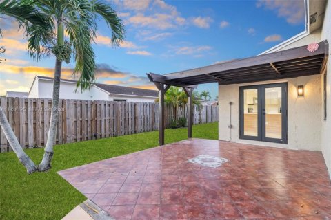 Купить виллу или дом в Хайалиа, Флорида 4 спальни, 125.7м2, № 1995835 - фото 24