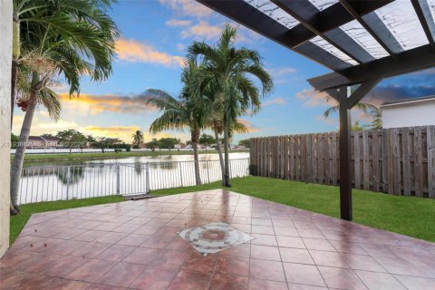 Купить виллу или дом в Хайалиа, Флорида 4 спальни, 125.7м2, № 1995835 - фото 20