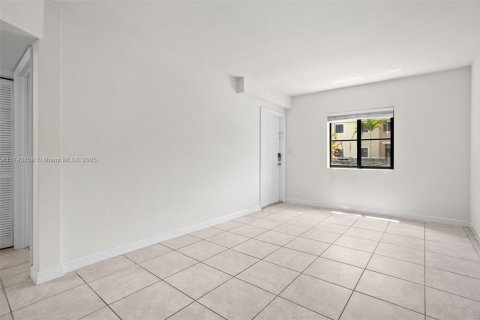 Купить кондоминиум в Катлер-Бей, Флорида 2 спальни, 75.16м2, № 1958515 - фото 29