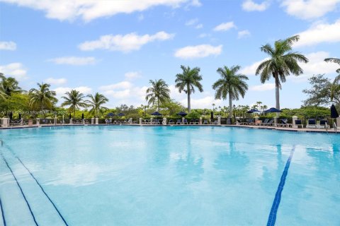 Condo in Cutler Bay, Florida, 2 bedrooms № 1958515 - photo 20