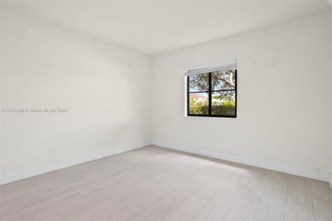 Condo in Cutler Bay, Florida, 2 bedrooms № 1958515 - photo 8