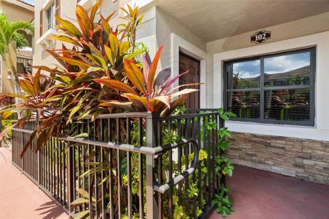 Купить кондоминиум в Катлер-Бей, Флорида 2 спальни, 75.16м2, № 1958515 - фото 27