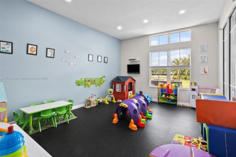 Condo in Cutler Bay, Florida, 2 bedrooms № 1958515 - photo 18