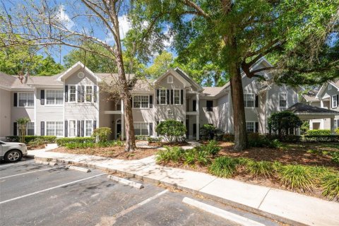 Townhouse in Gainesville, Florida 2 bedrooms, 116.13 sq.m. № 2233721 - photo 2