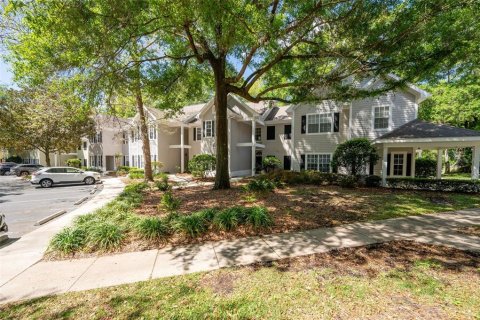 Townhouse in Gainesville, Florida 2 bedrooms, 116.13 sq.m. № 2233721 - photo 3