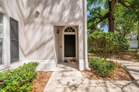 Townhouse in Gainesville, Florida 2 bedrooms, 116.13 sq.m. № 2233721 - photo 4
