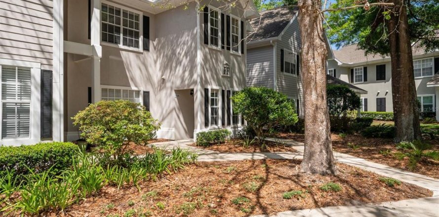 Townhouse in Gainesville, Florida 2 bedrooms, 116.13 sq.m. № 2233721