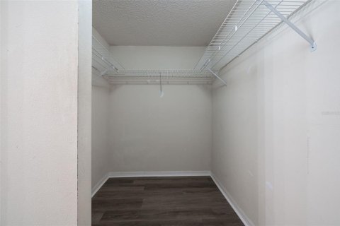 Townhouse in Gainesville, Florida 2 bedrooms, 116.13 sq.m. № 2233721 - photo 19