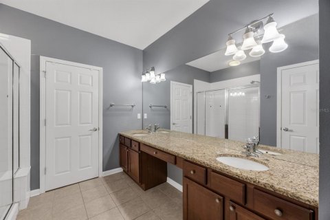 Condo in Riverview, Florida, 2 bedrooms  № 2222659 - photo 21