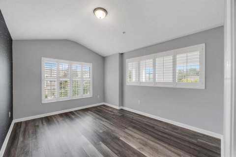 Condo in Riverview, Florida, 2 bedrooms  № 2222659 - photo 24