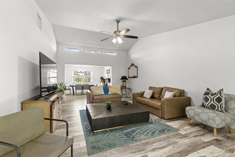 Casa en venta en West Palm Beach, Florida, 3 dormitorios, 135.27 m2 № 2183158 - foto 4