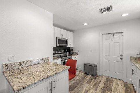 Casa en venta en West Palm Beach, Florida, 3 dormitorios, 135.27 m2 № 2183158 - foto 11