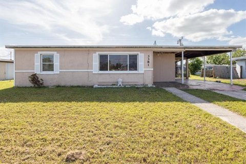 Villa ou maison à vendre à Port Charlotte, Floride: 3 chambres, 94.39 m2 № 2214217 - photo 4