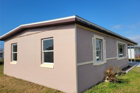 Villa ou maison à vendre à Port Charlotte, Floride: 3 chambres, 94.39 m2 № 2214217 - photo 2