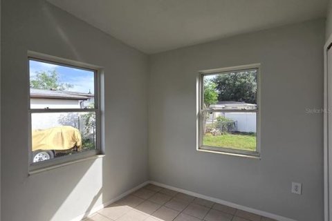 Villa ou maison à vendre à Port Charlotte, Floride: 3 chambres, 94.39 m2 № 2214217 - photo 9