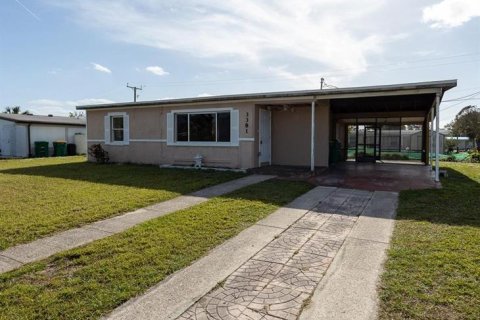 Villa ou maison à vendre à Port Charlotte, Floride: 3 chambres, 94.39 m2 № 2214217 - photo 5