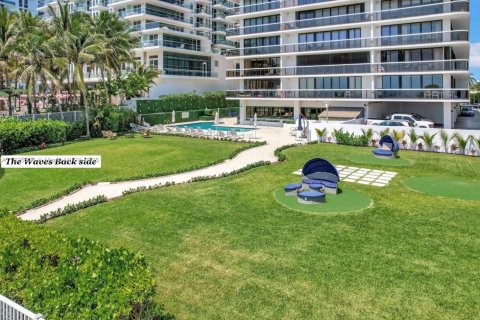 Condo in Surfside, Florida, 2 bedrooms  № 1798707 - photo 5
