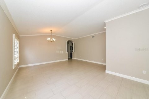 Снять в аренду виллу или дом в Фиш-Хок, Флорида 4 спальни, 130.99м2, № 2113584 - фото 4