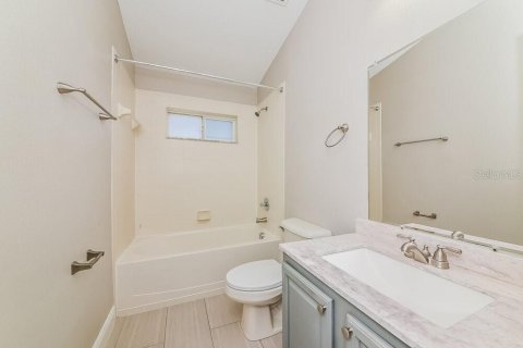 Снять в аренду виллу или дом в Фиш-Хок, Флорида 4 спальни, 130.99м2, № 2113584 - фото 15