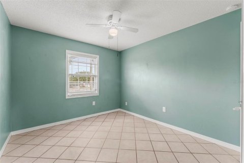 House in Orlando, Florida 3 bedrooms, 94.67 sq.m. № 1866872 - photo 20
