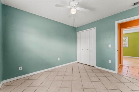 House in Orlando, Florida 3 bedrooms, 94.67 sq.m. № 1866872 - photo 21