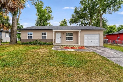 House in Orlando, Florida 3 bedrooms, 94.67 sq.m. № 1866872 - photo 2